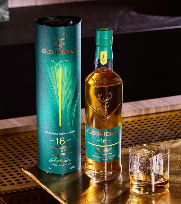 Glenfiddich & Aston Martin Formula One™ Team 16 Year Old Limited Edition